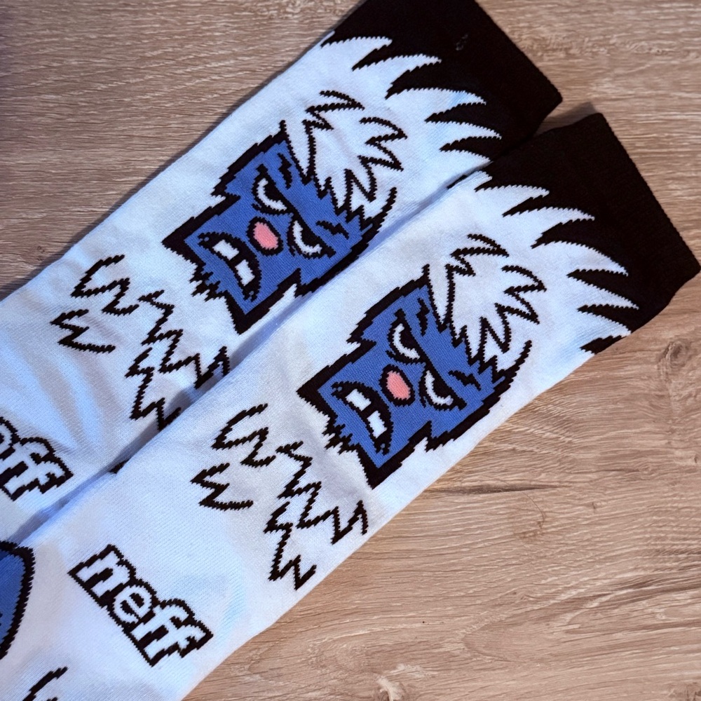 Neff Yeti Socks - Picture 2 of 2